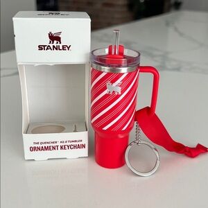 Cute. 🎄STANLEY Mini Ornament